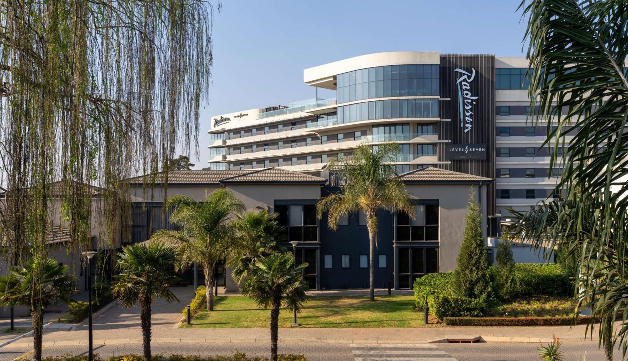 Hotel Radisson And Convention Centre Or Tambo Airport Johannesburg